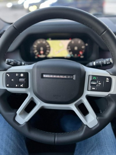 Land Rover Defender 110 3.0d i6 mhev X-Dynamic SE awd 200cv auto (9)