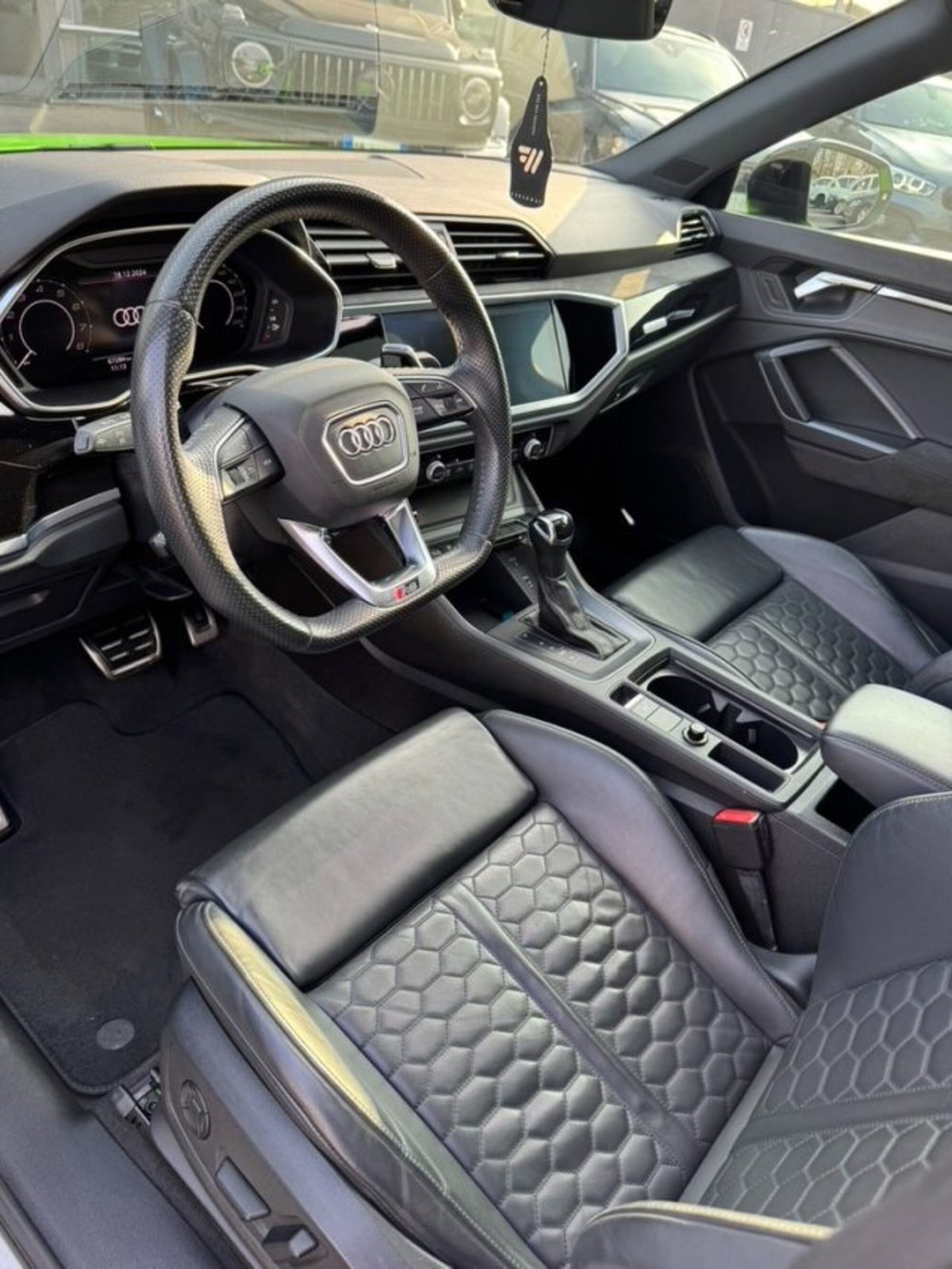 Audi RS Q3 Sportback 2.5 quattro s-tronic (6)
