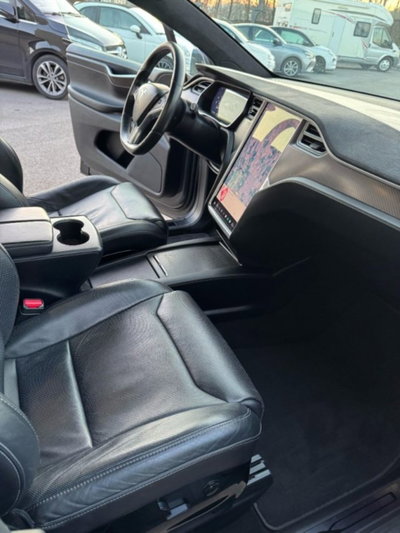 Tesla Model X Model X 90kWh Dual Motor (10)
