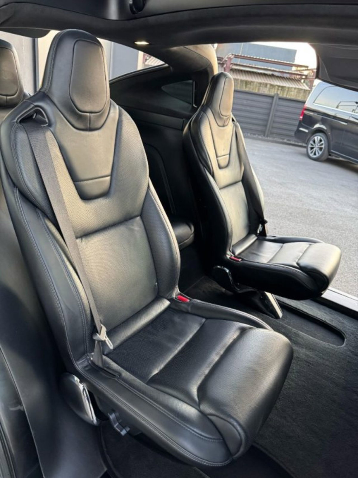 Tesla Model X Model X 90kWh Dual Motor (12)