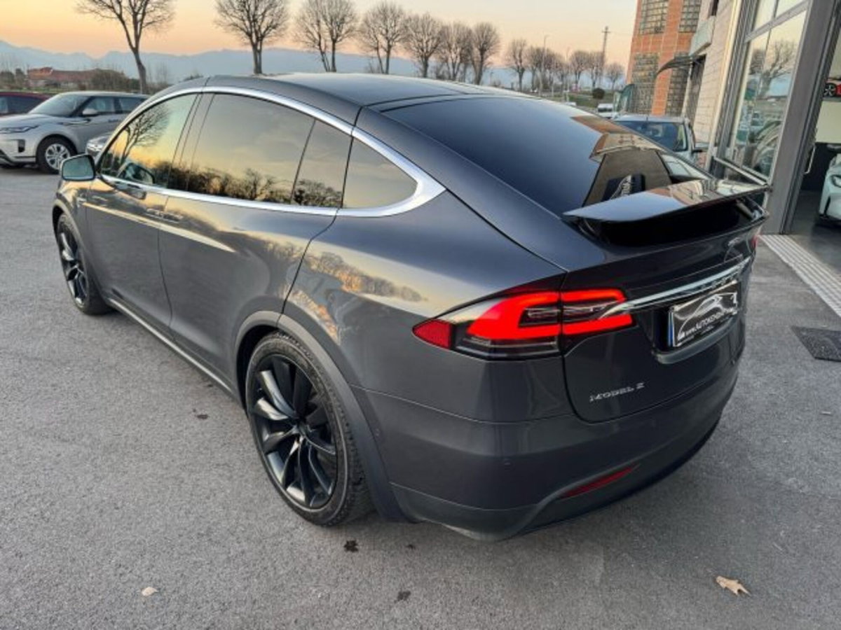 Tesla Model X Model X 90kWh Dual Motor (17)