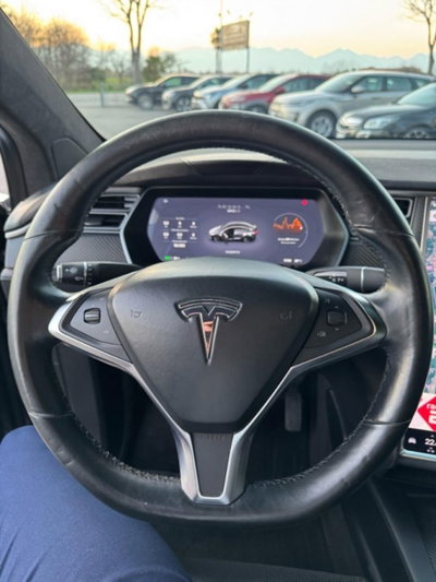 Tesla Model X Model X 90kWh Dual Motor (5)