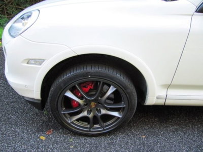 Porsche Cayenne 4.8 Turbo (5)