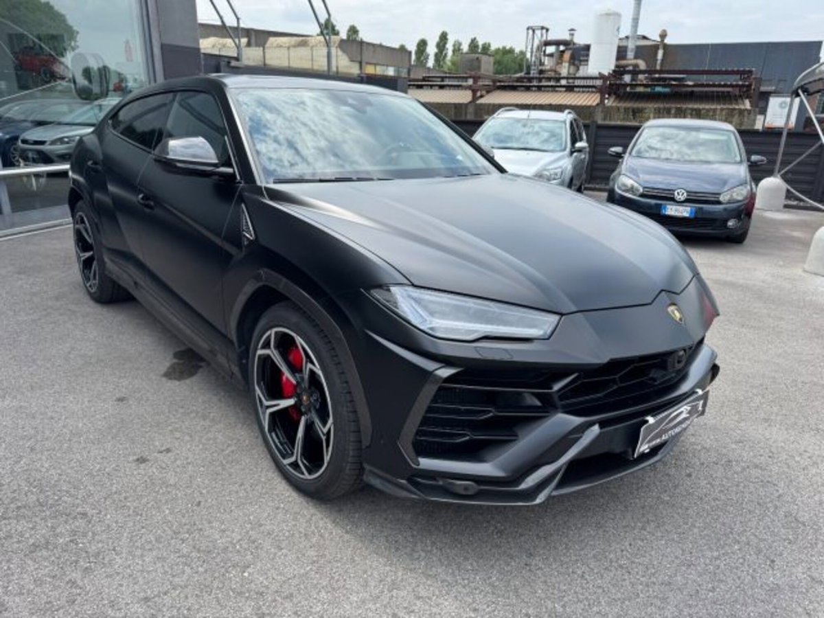 Lamborghini Urus 4.0 (2)