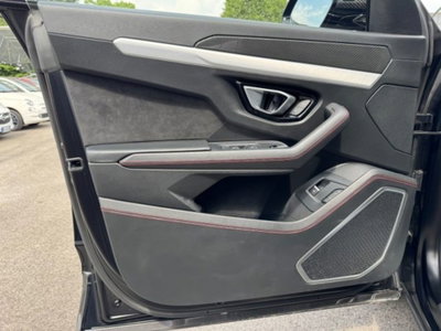 Lamborghini Urus 4.0 (9)