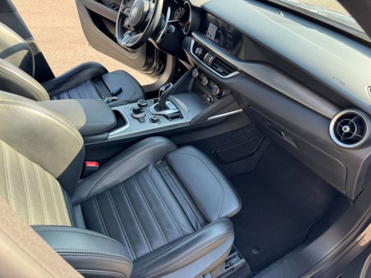 Alfa Romeo Stelvio Stelvio 2.2 Turbodiesel 210 CV AT8 Q4 Veloce Tì (7)