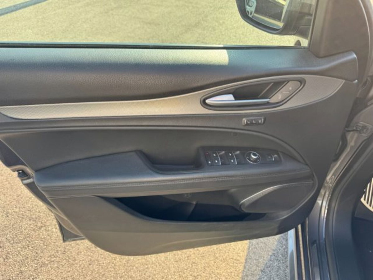 Alfa Romeo Stelvio Stelvio 2.2 Turbodiesel 210 CV AT8 Q4 Veloce Tì (9)