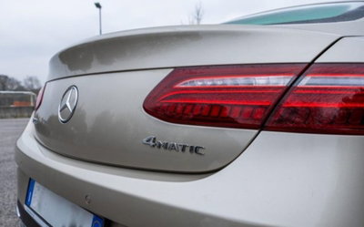 Mercedes-Benz Classe E Coupé 220 d 4Matic Premium Plus (15)
