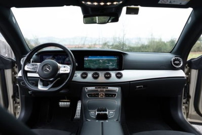 Mercedes-Benz Classe E Coupé 220 d 4Matic Premium Plus (5)