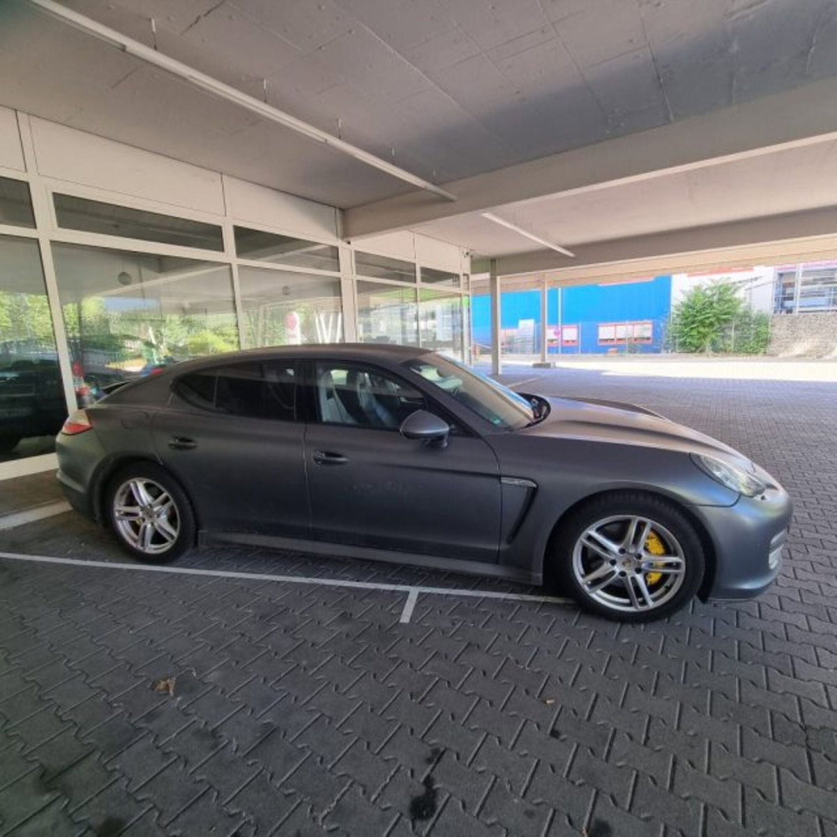 Porsche Panamera 4.8 4S (2)