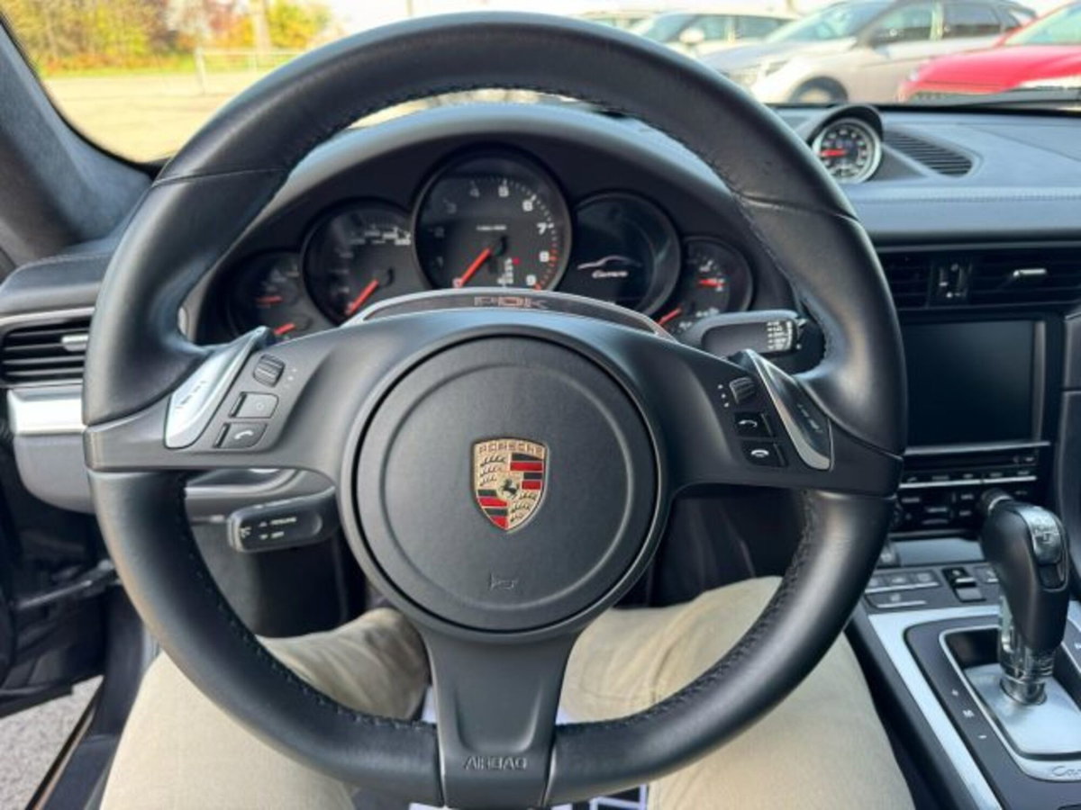 Porsche 911 Coupé 3.4 Carrera (7)