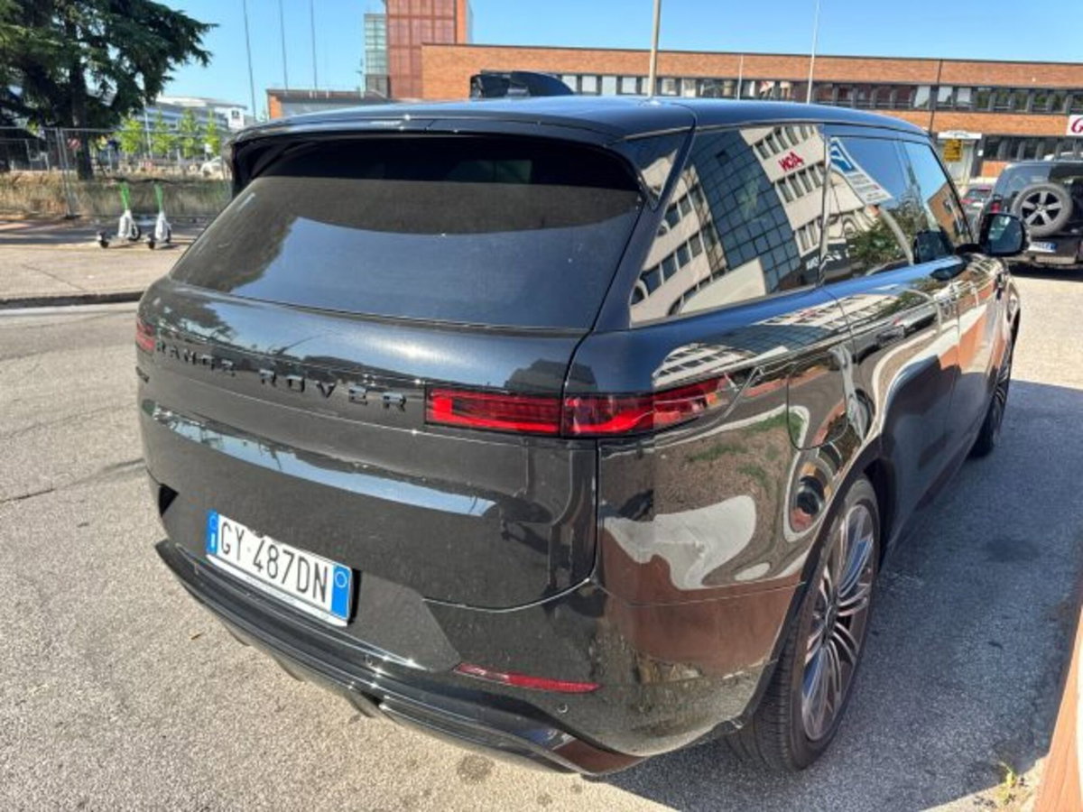 Land Rover Range Rover Sport 3.0D l6 249 CV HSE Dynamic Stealth (4)