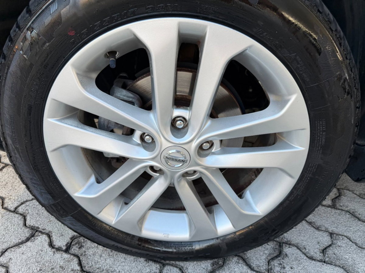 Nissan Juke 1.2 DIG-T 115 Start&Stop Tekna (17)