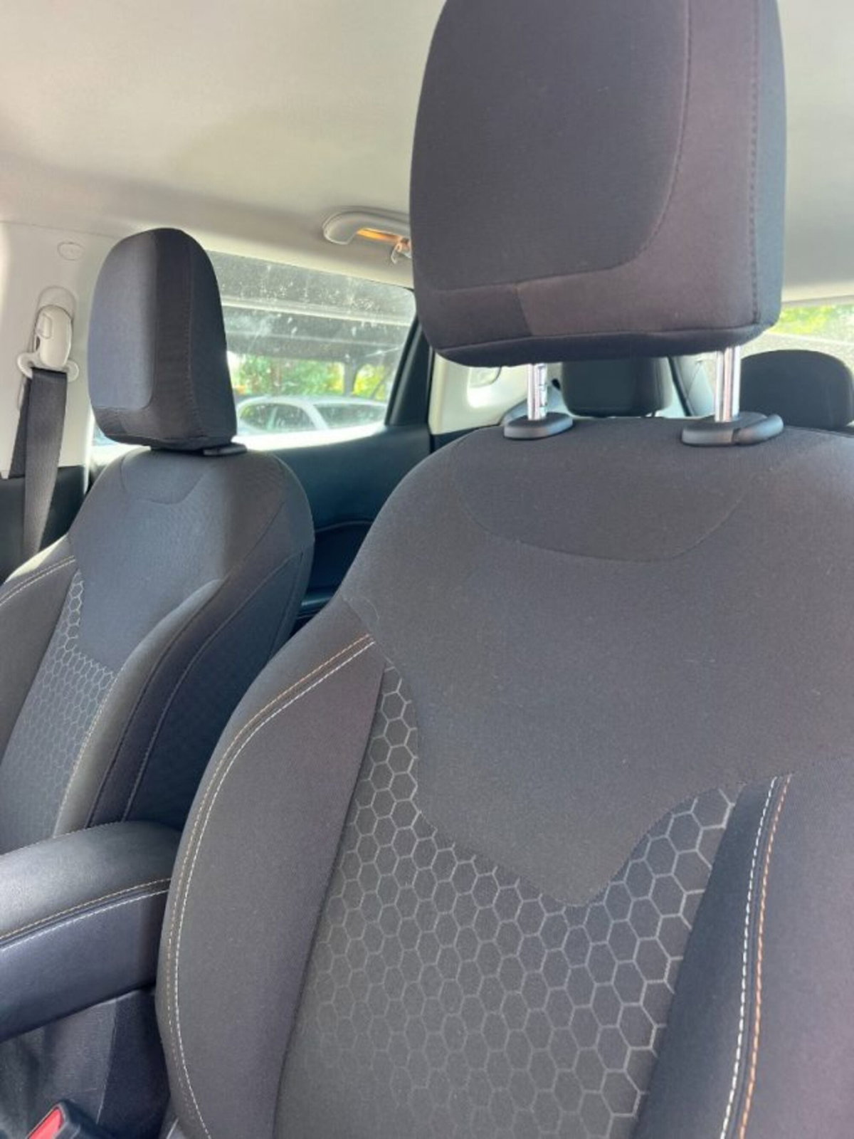 Jeep Compass 1.6 Multijet II 2WD Longitude (5)