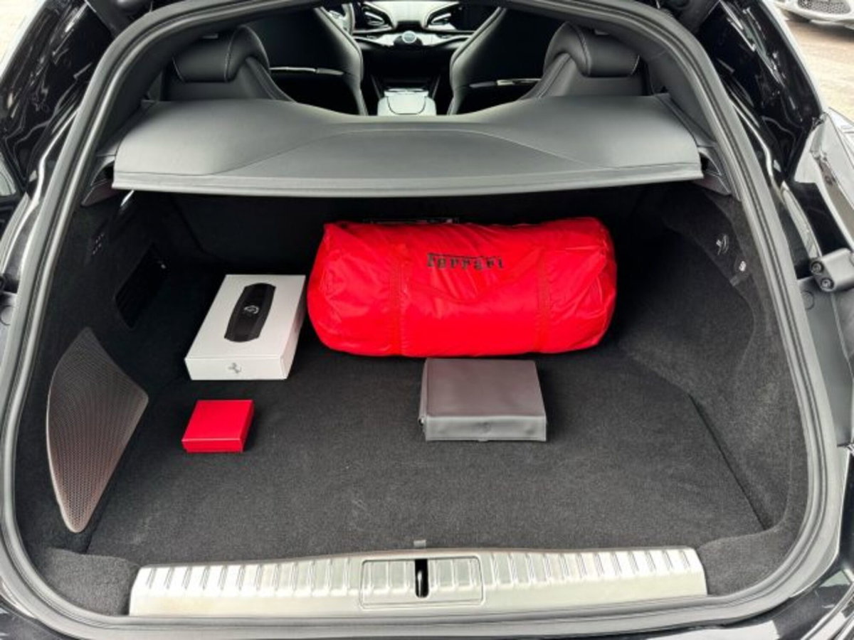 Ferrari Purosangue 6.5 (13)