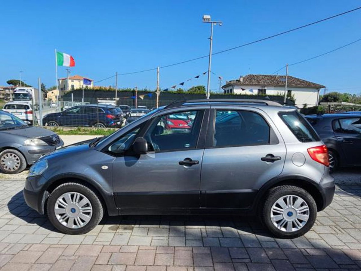 Fiat Sedici 1.9 MJT 4x4 Dynamic (2)