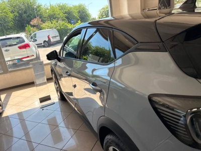 Renault Captur 1.8 full hybrid Esprit Alpine 160cv auto (2)