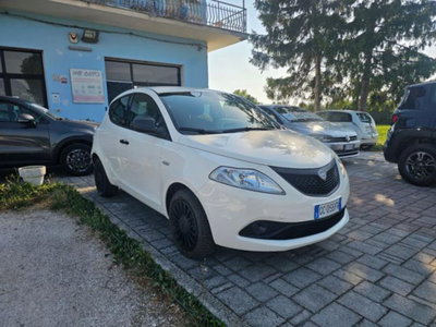 Lancia Ypsilon 1.0 FireFly 5 porte S&S Hybrid Ecochic Silver (7)