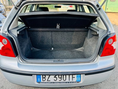 Volkswagen Polo 1.2 12V 5p. Trendline (17)