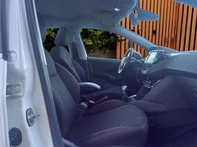Peugeot 208 75 5 porte Allure (15)