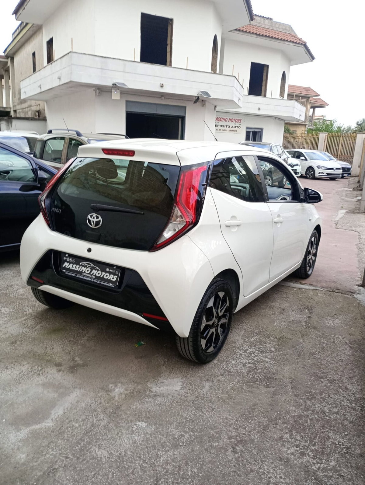 Toyota Aygo Connect 1.0 VVT-i 72 CV 5 porte x-play (5)