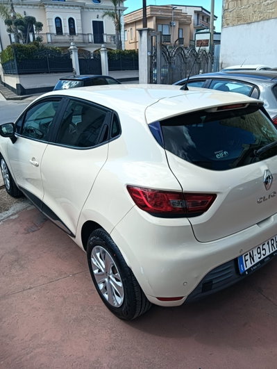 Renault Clio dCi 8V 75CV Start&Stop 5 porte Energy Zen (6)
