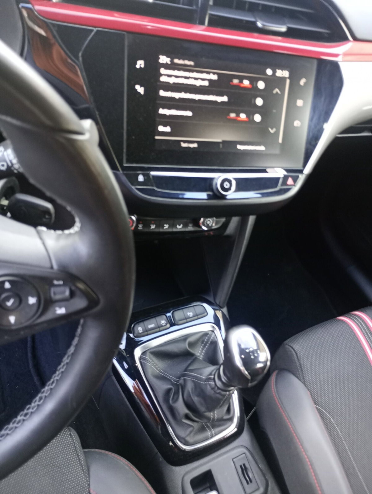 Opel Corsa 1.5 D 100 CV GS Line (9)