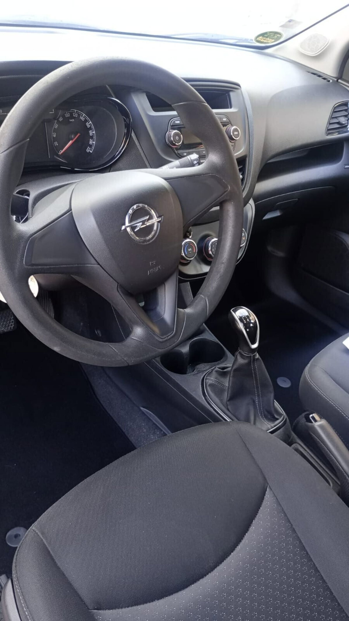 Opel Karl 1.0 75 CV N-Joy (11)