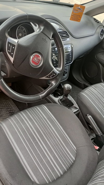 Fiat Punto Evo 1.3 Mjt 75 CV 5 porte Dynamic (6)