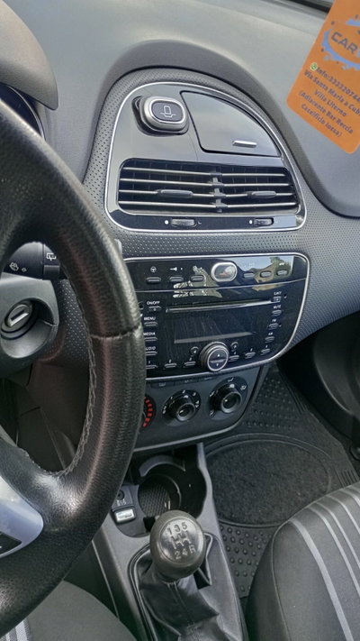 Fiat Punto Evo 1.3 Mjt 75 CV 5 porte Dynamic (7)