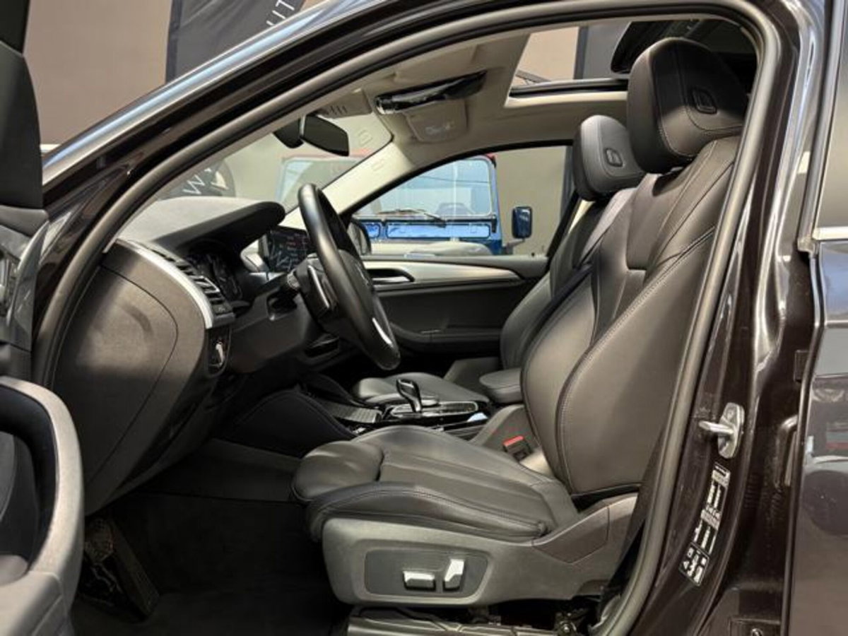 BMW X4 xDrive30d 48V 249CV (8)
