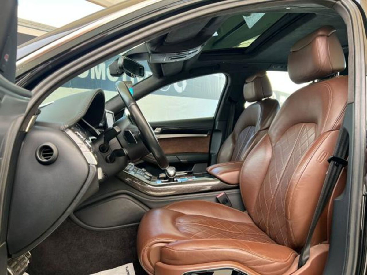 Audi S8 TFSI quattro tiptronic (9)