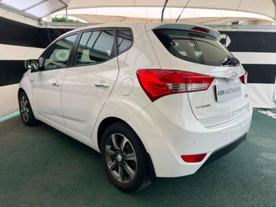 Hyundai ix20 1.4 CRDI 90 CV Classic (4)