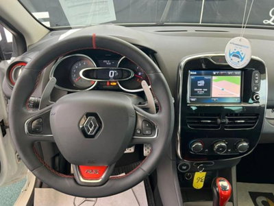 Renault Clio 1.6 T 200CV EDC Start&Stop 5 porte R.S. (7)