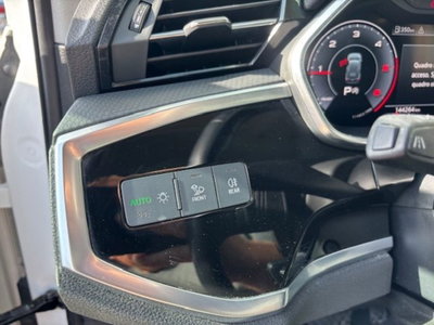 Audi Q3 35 TDI quattro S tronic Business (12)