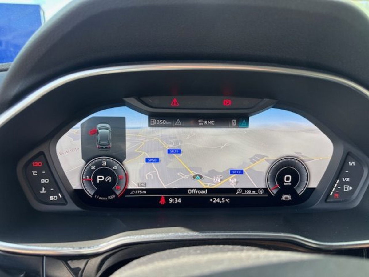 Audi Q3 35 TDI quattro S tronic Business (14)