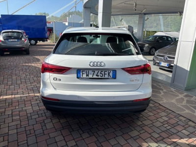 Audi Q3 35 TDI quattro S tronic Business (5)