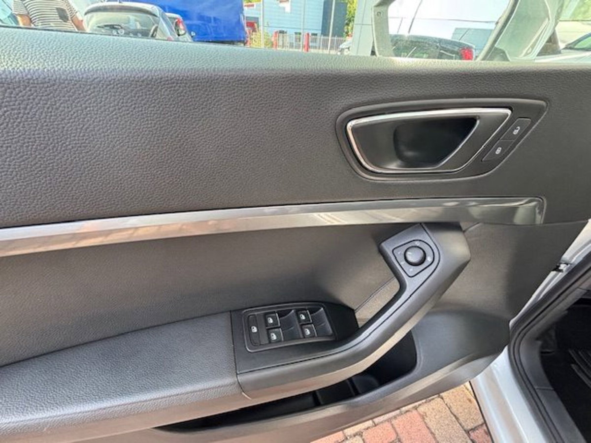 SEAT Ateca 1.6 TDI DSG XCELLENCE (11)