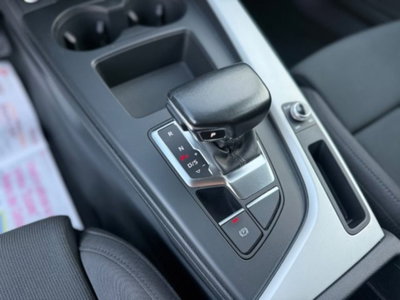 Audi A4 35 TDI/163 CV S tronic S line edition (15)