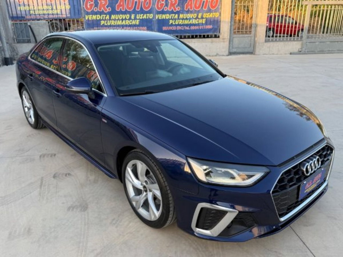 Audi A4 35 TDI/163 CV S tronic S line edition (2)