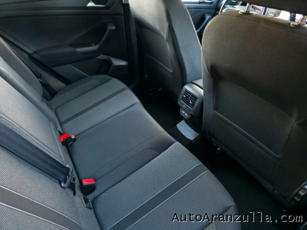 Volkswagen T-Roc 2.0 tdi Life 115cv (17)