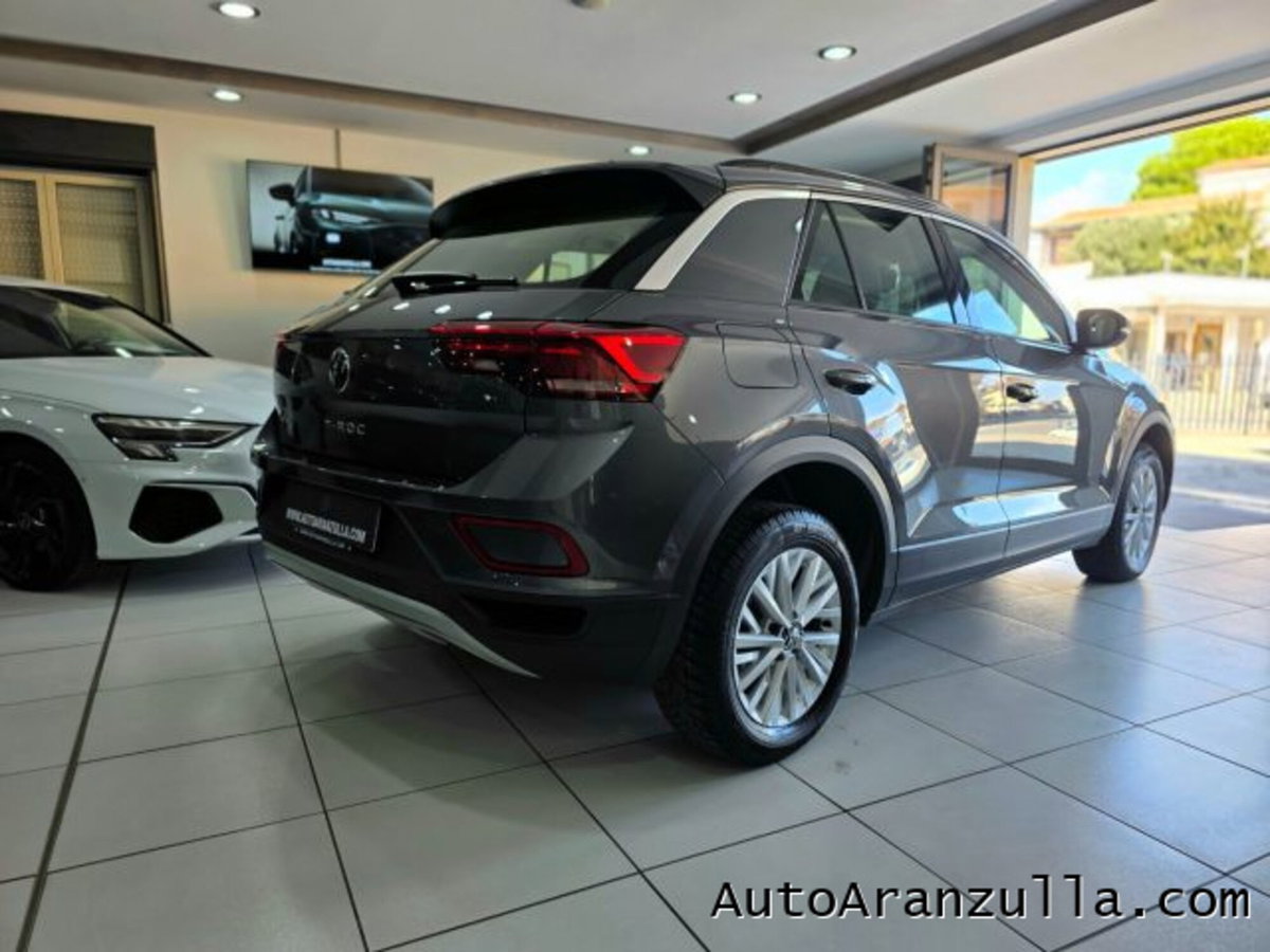 Volkswagen T-Roc 2.0 tdi Life 115cv (4)