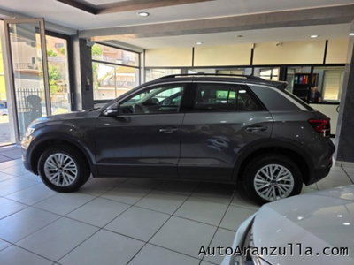 Volkswagen T-Roc 2.0 tdi Life 115cv (7)