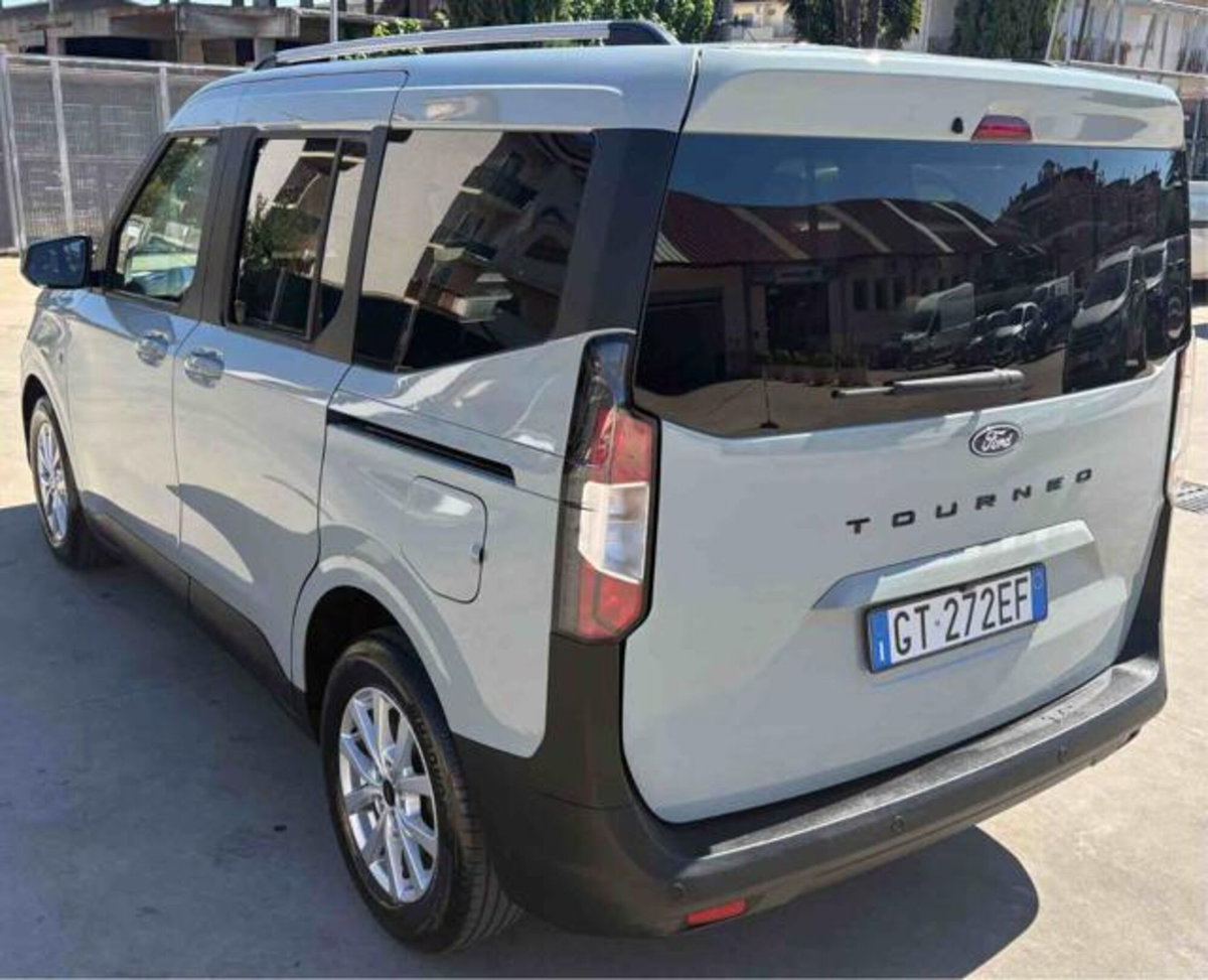 Ford Tourneo Courier 1.0 EcoBoost 100 CV Titanium (3)