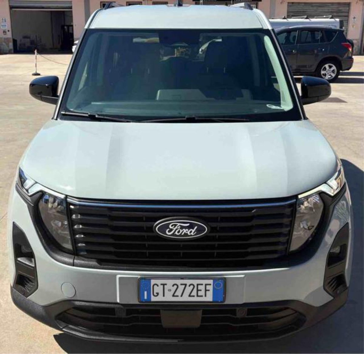 Ford Tourneo Courier 1.0 EcoBoost 100 CV Titanium (8)