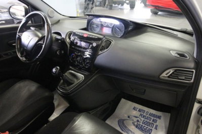 Lancia Ypsilon 1.3 MJT 16V 95 CV 5 porte S&S Platinum (10)