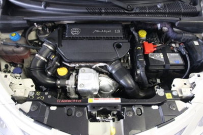 Lancia Ypsilon 1.3 MJT 16V 95 CV 5 porte S&S Platinum (17)