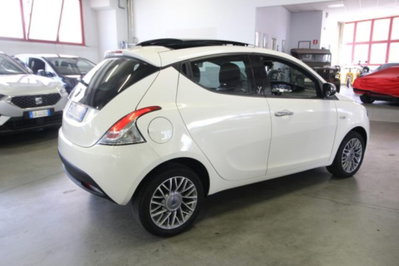 Lancia Ypsilon 1.3 MJT 16V 95 CV 5 porte S&S Platinum (5)