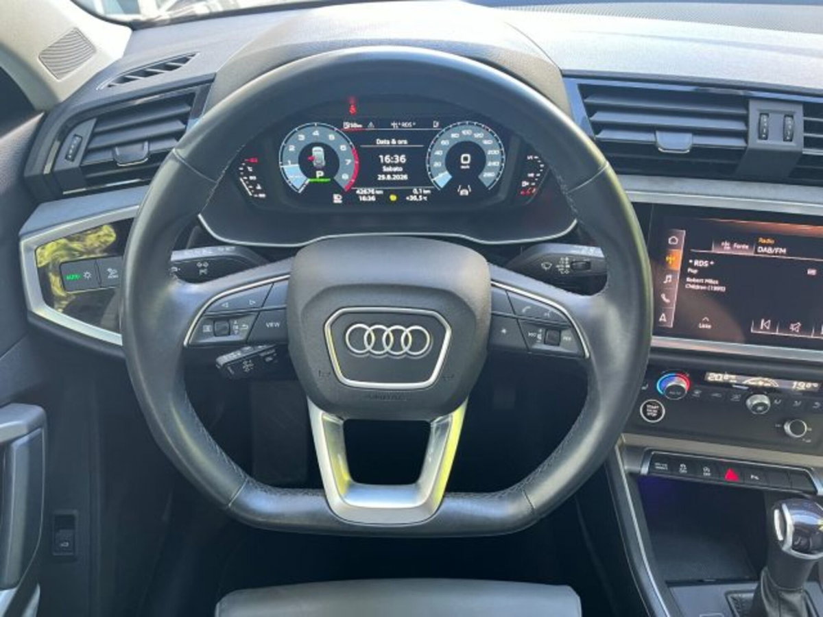 Audi Q3 Sportback 40 2.0 tfsi S line edition quattro s-tronic (18)