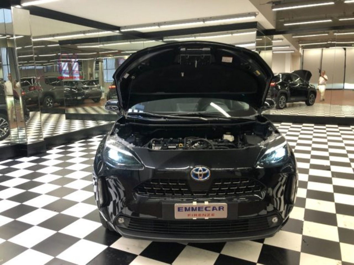 Toyota Yaris Cross 1.5 Hybrid 5p. E-CVT AWD-i Lounge (16)
